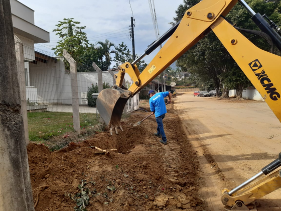 Nova tubulação Rua Rudolfo Pett